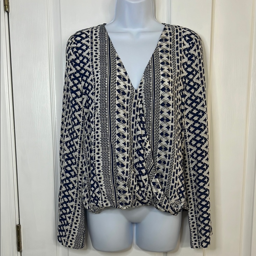 Navy and White Patterned Women's Top